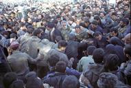 053952-zun 24-مراسم تشیع جنازه شهید تندگویان تهران- دامی تام-1370.9.29