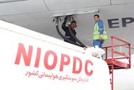 عملیات سوختگیری هواپیماها در فرودگاه شهید هاشمی نژاد مشهد اردیبهشت 1390 محمد رضا طائب (18)