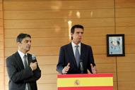 دیدار وزیر نفت بیژن زنگنه با وزیر صنعت انرژی و گردشگری اسپانیا 16-6-94 (46)