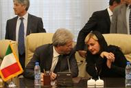 دیدار وزیر نفت بیژن زنگنه با وزیران امور خارجه و توسعه اقتصادی ایتالیا 1394.5.14 (20)