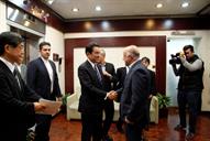 دیدار فومیو کیشیدا وزیر خارجه ژاپن با بیژن زنگنه وزیر نفت 20 مهر 1394 (12)