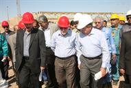 بازدید بیژن زنگنه وزیر نفت از مناطق عملیاتی غرب وافتتاح نمک زدایی دهلران 1393-7-16 (20)