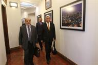 دیدار فیاض حسن نعمه معاون وزیر نفت عراق با امیر حسین زمانی نیا معاون بین الملل نفت -19-12-94 (2)