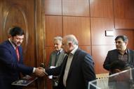 دیدار بیژن زنگنه وزیر نفت و کاخا کالادزه، معاون نخست‌وزیر و وزیر انرژی جمهوری گرجستان - 27-12-9 (6)